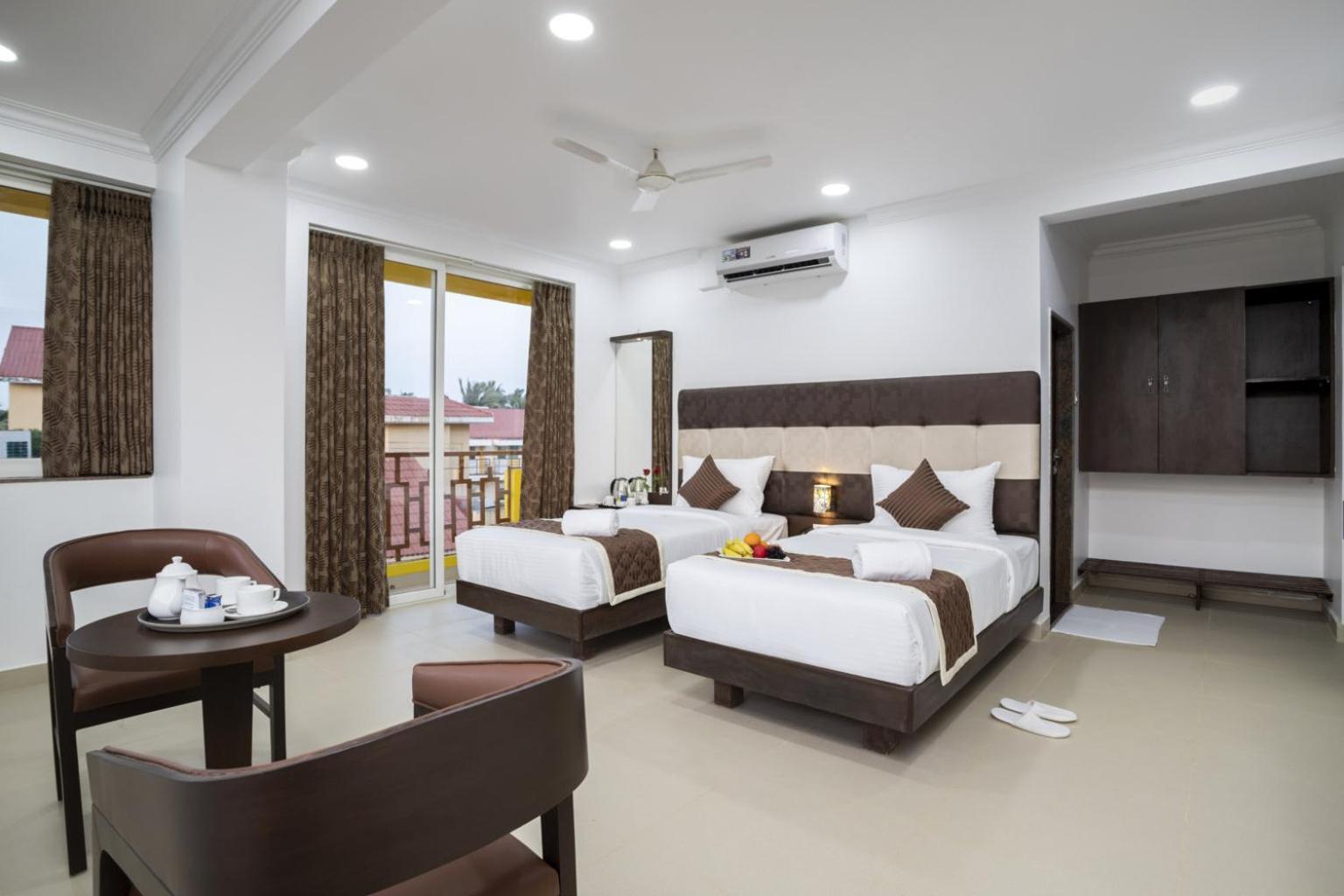 Sairaj Beach Resort - Calangute Goa Exterior photo